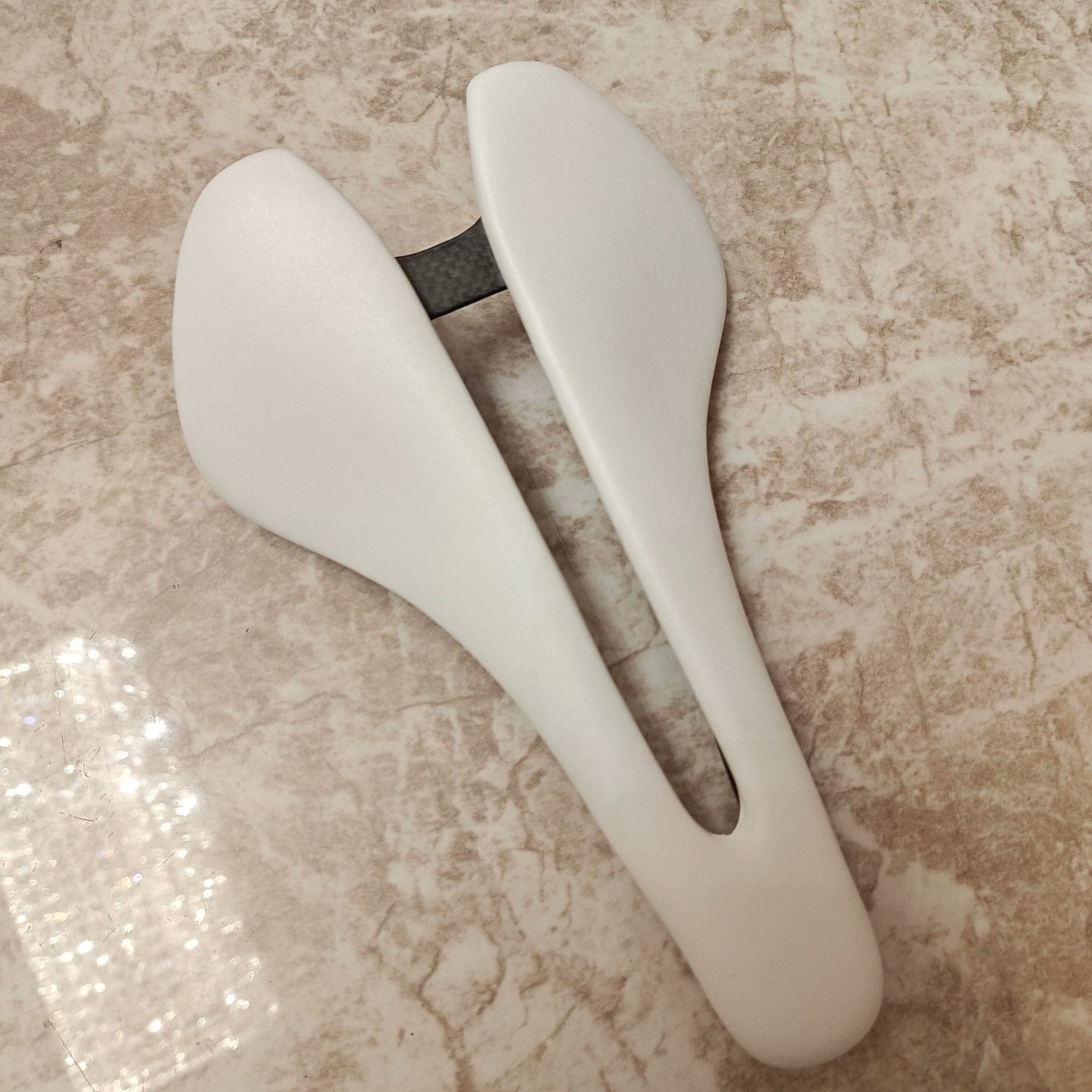 PAVEWAY Ultra-Light Short Nose Carbon Saddle – 85g Full Carbon Racing Saddle Inspired by Lupina Style