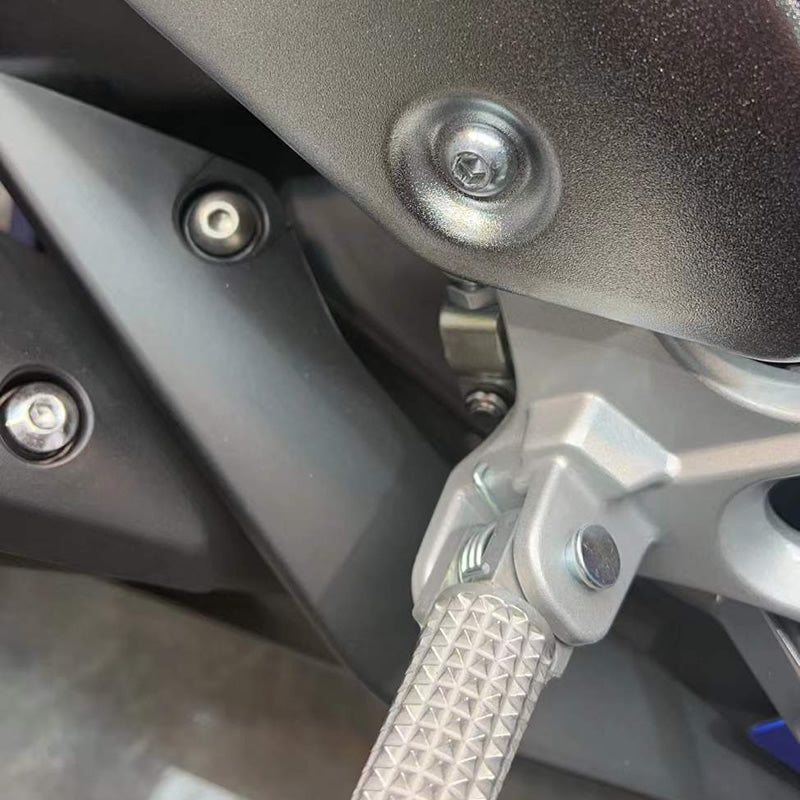 S-parts A3 titanium alloy screws are suitable for Yamaha R3 motorcycle shock absorption screws