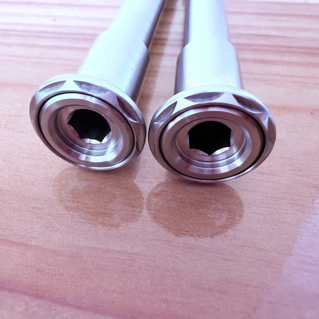 Incolor SSR Ultralight Thru Axle|Aluminum 38g / Titanium 32g|Internal Hex|Custom Length & Thread