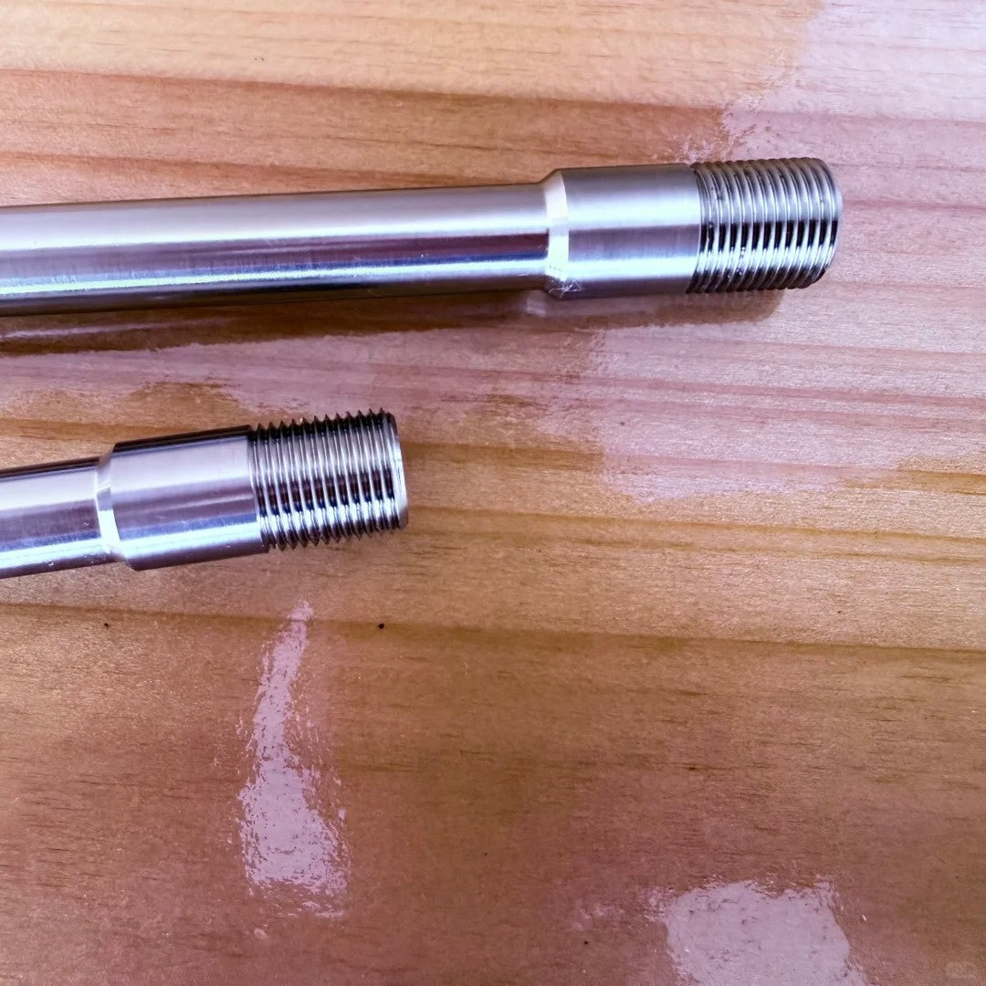 Incolor SSR Ultralight Thru Axle|Aluminum 38g / Titanium 32g|Internal Hex|Custom Length & Thread