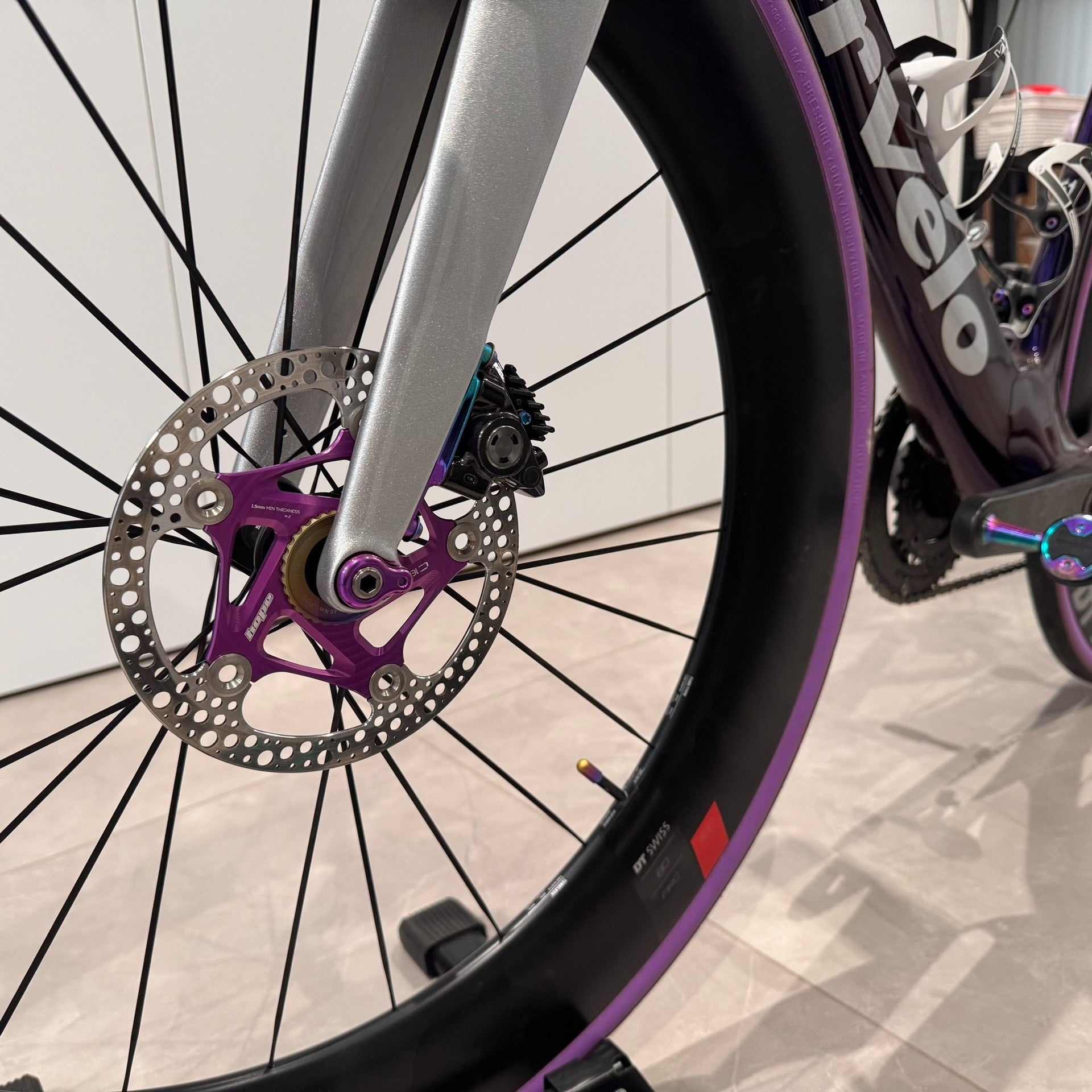 Titanium Thru Axle for Cervélo S5 / Soloist – TC4 CNC, Mirror Polished, Custom Anodized Option