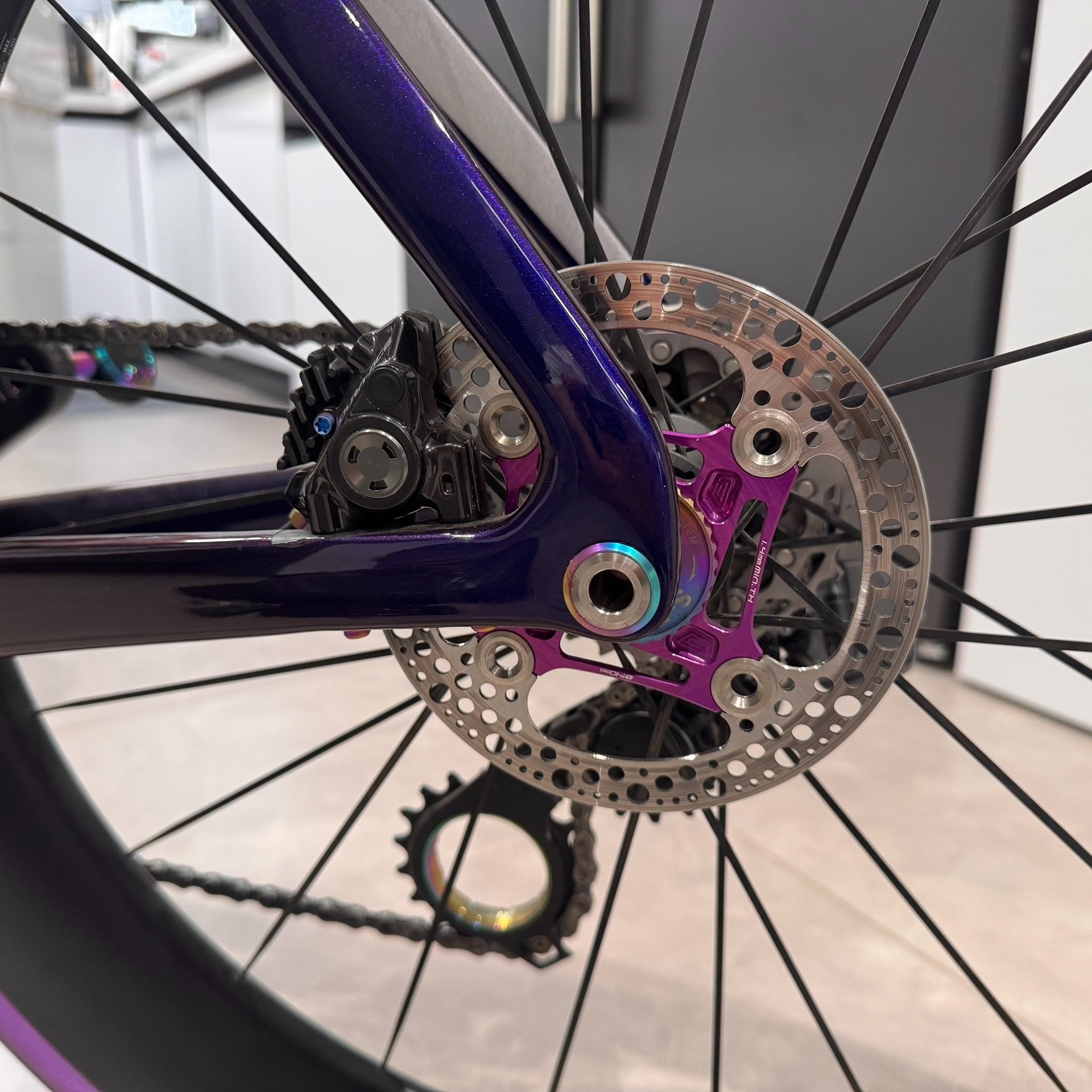 Titanium Thru Axle for Cervélo S5 / Soloist – TC4 CNC, Mirror Polished, Custom Anodized Option