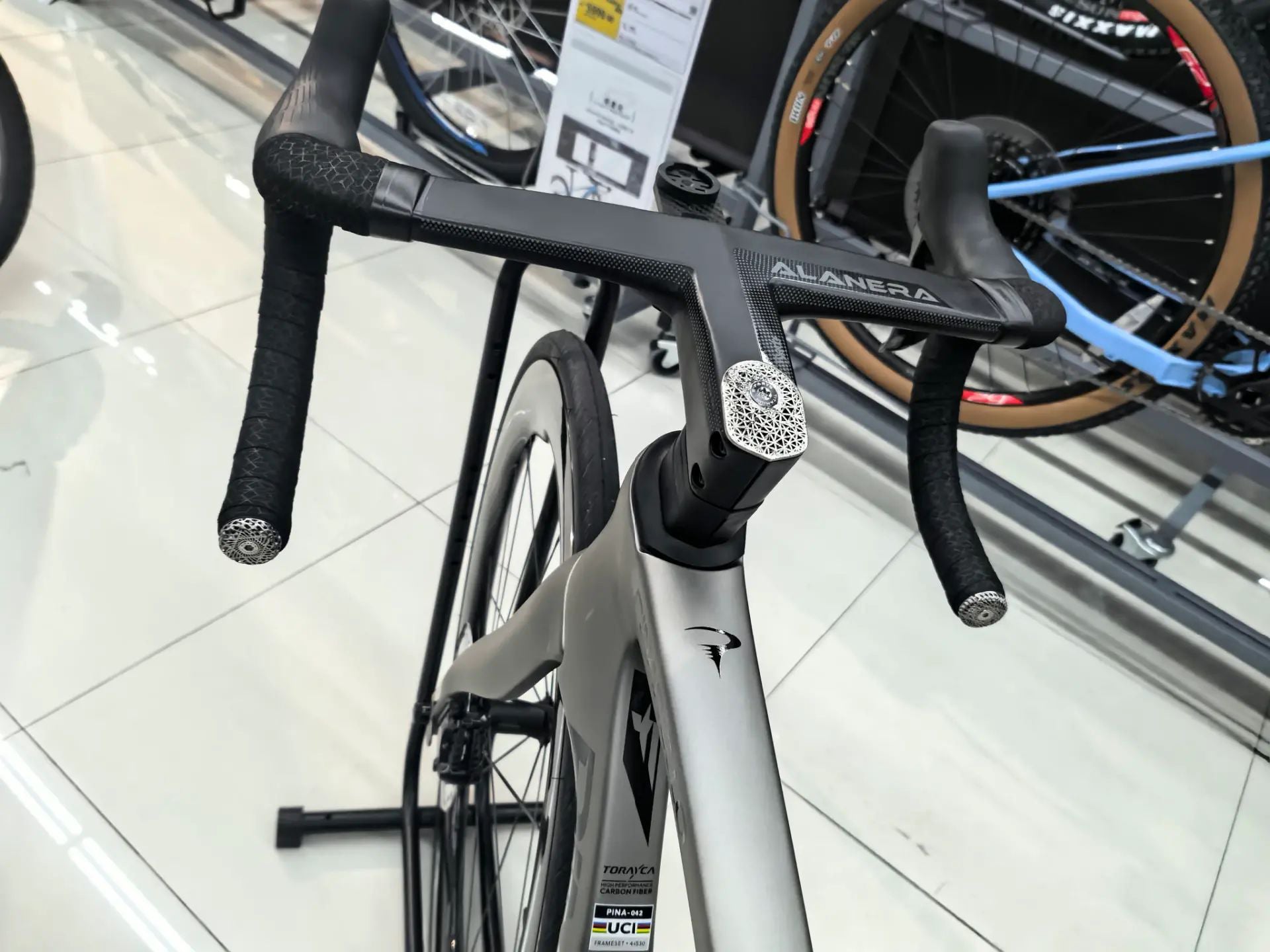 3D-printed titanium stem cap, suitable for integrated road DEDA Alanera bike handlebars, 1pcs
