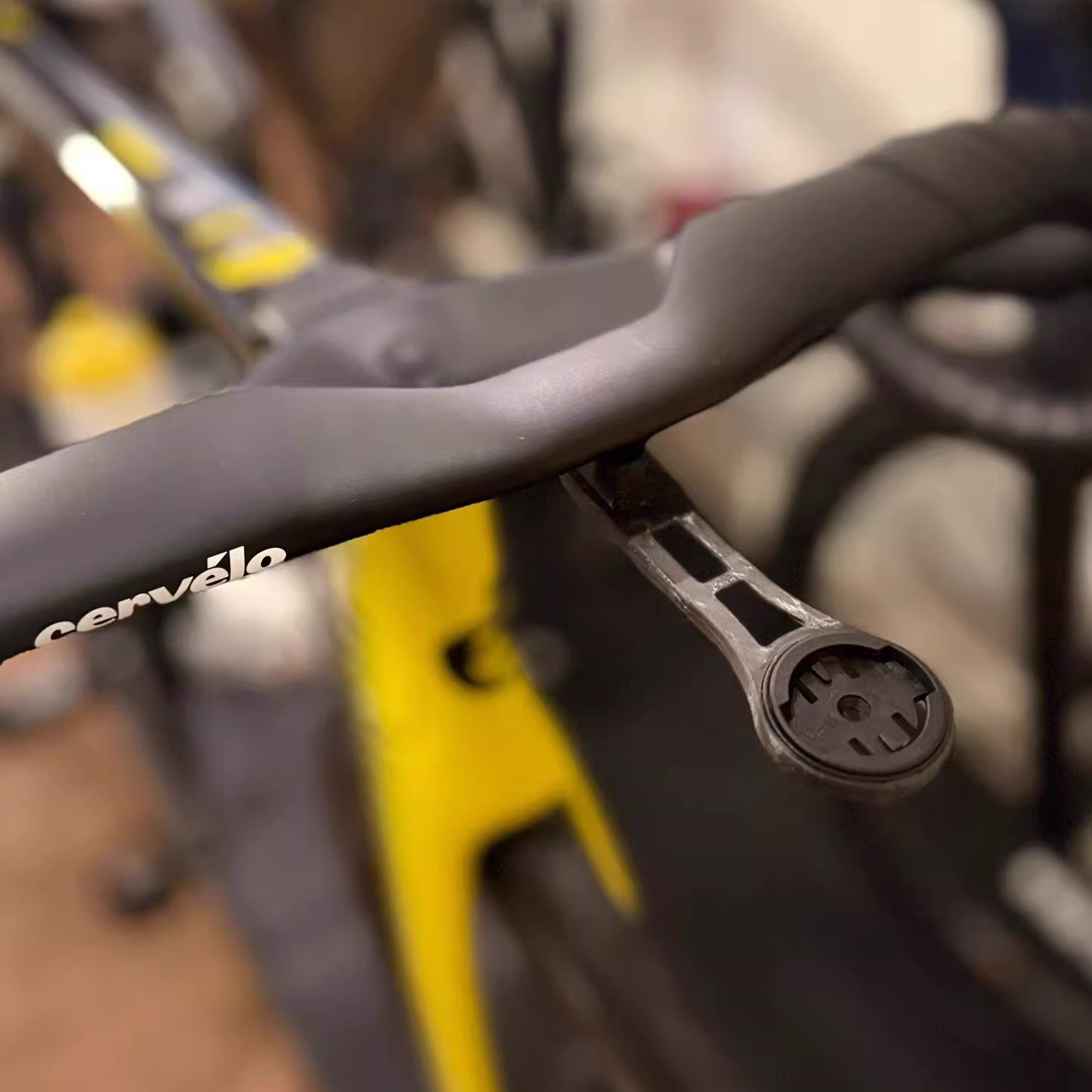 10g Ultra-Light Carbon Computer Mount – Compatible with Roval, Vision, Canyon, BMC, THM, Darimo & More