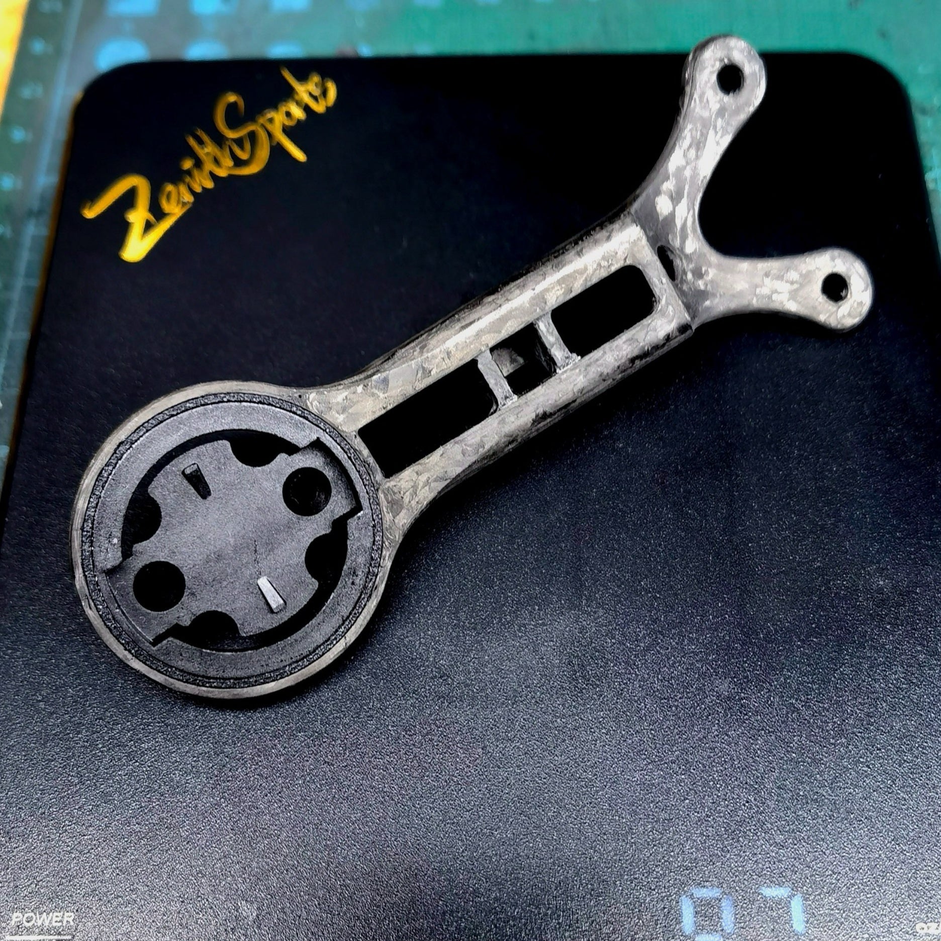 Ultralight Carbon Computer Mount for Bigrock V2 Integrated Handlebar｜10g｜Garmin/Wahoo/Bryton Compatible