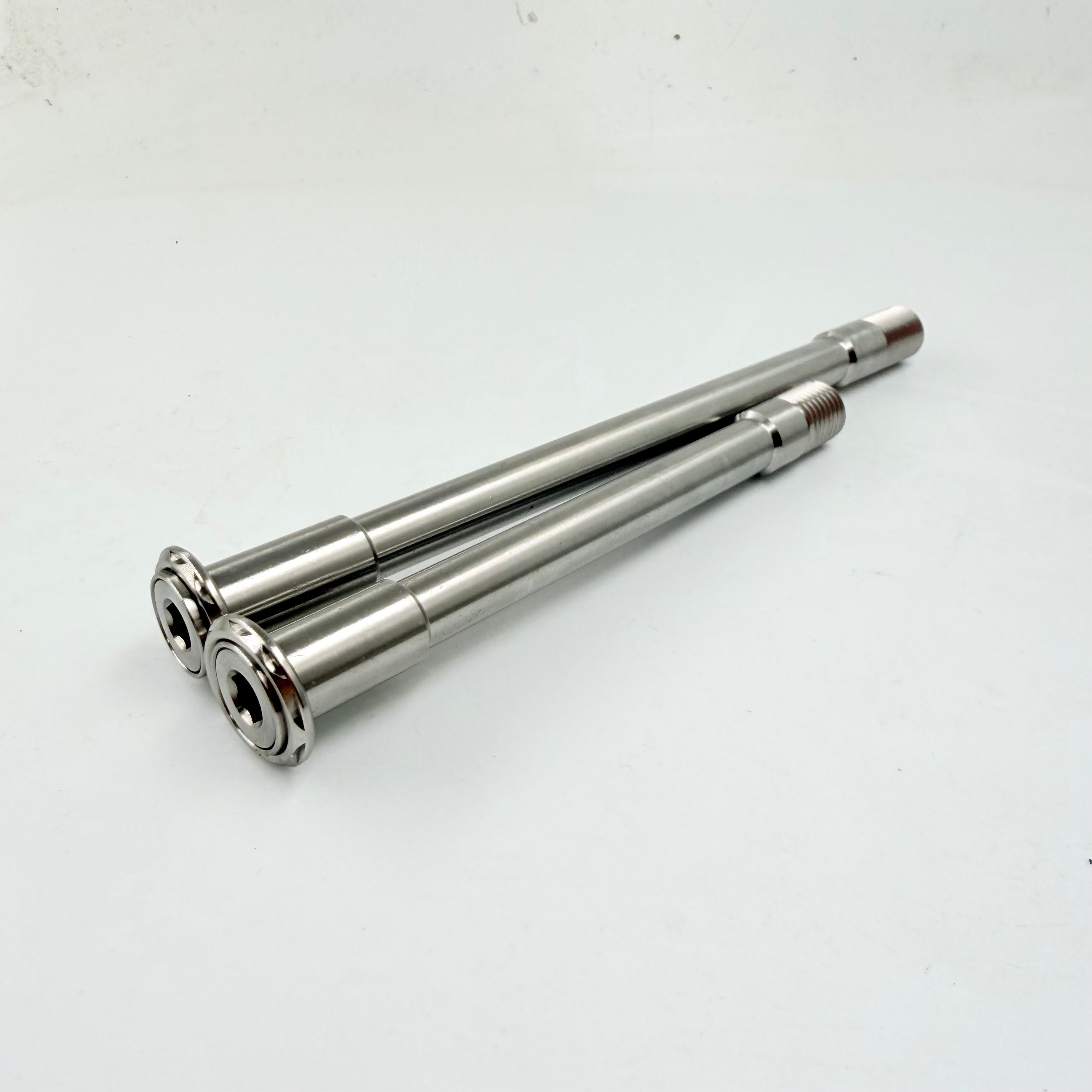 Custom Titanium Ultralight Thru Axle Set for FACTOR ONE UDH Road Bike – 27g Front & Rear
