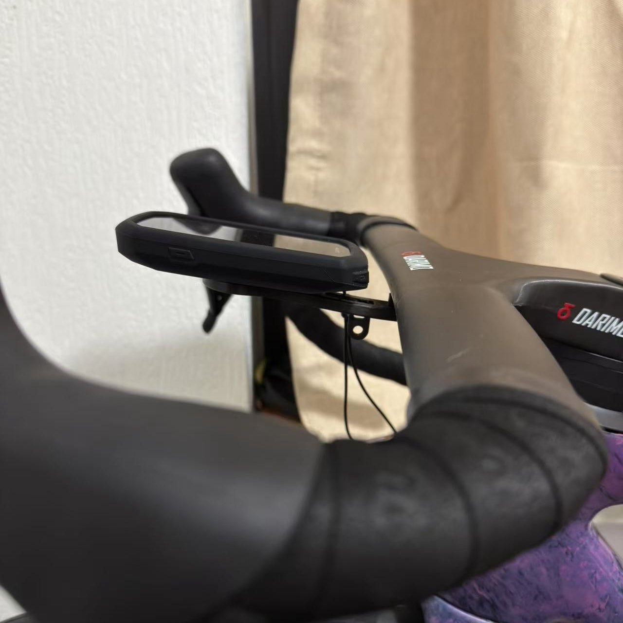 10g Ultra-light Carbon Fiber Computer Mount | Compatible with ENVE, Canyon Aeroad, Cervélo S5, Pinarello MOST, BMC ICS, Vision 5D/ARC, Scott Foil