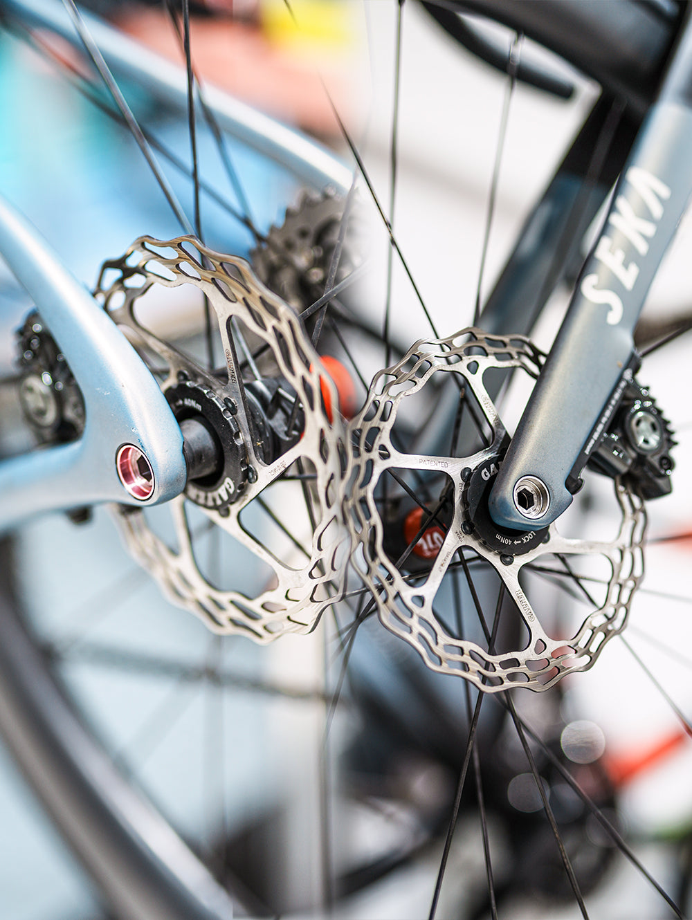 Chaser Ultralight Titanium Thru Axle Set | For SEKA Spear & Exceed Road Bikes (34g)