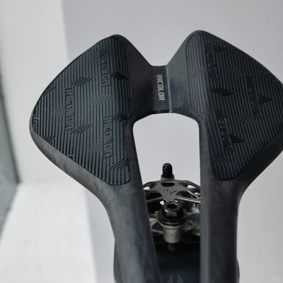 82g Ultra-Light Full Carbon Short-Nose Saddle｜INCOLOR RC-1｜Ultimate Weight-Reduction Upgrade